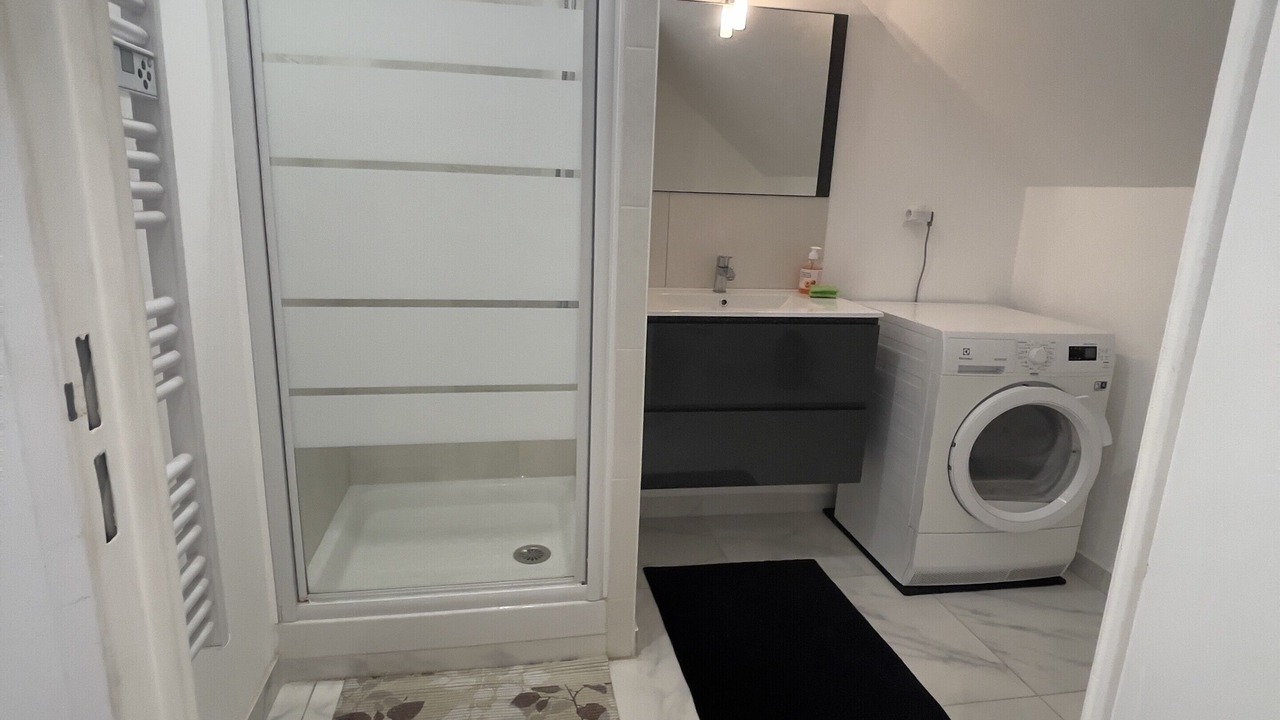 Photo of Bathroom in Chelles