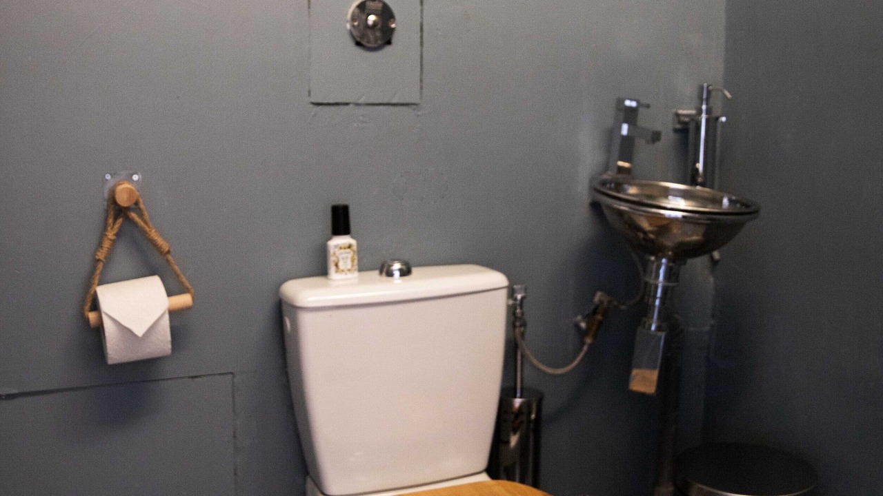 Photo of Bathroom in Puteaux