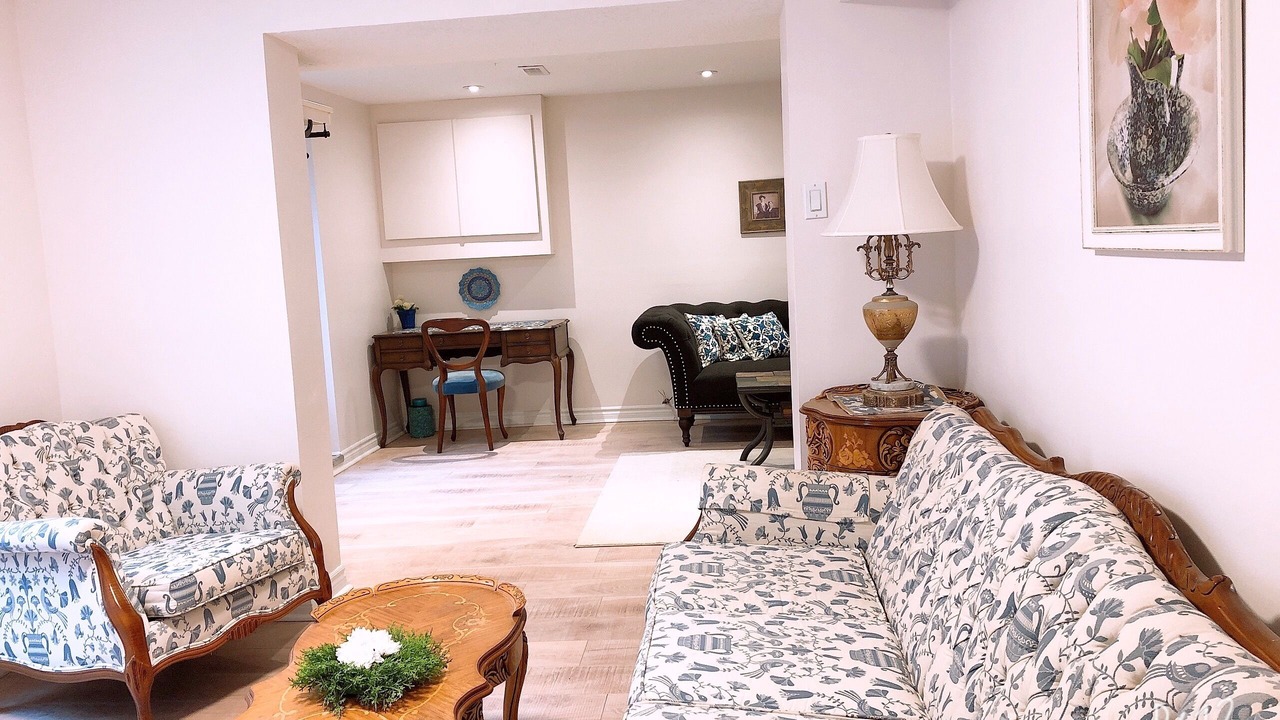 Photo of Livingroom in Toronto