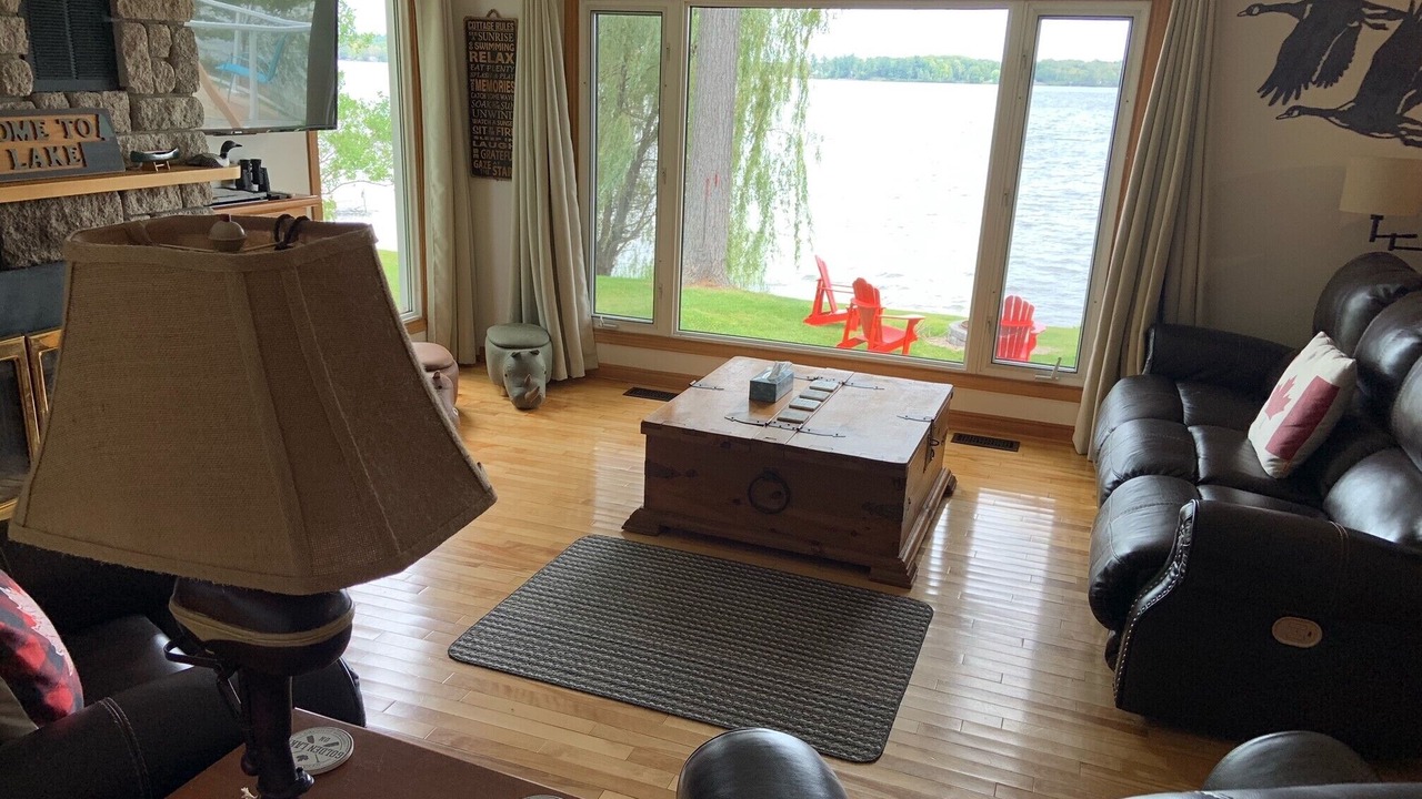 Photo of Livingroom in Bonnechere Valley