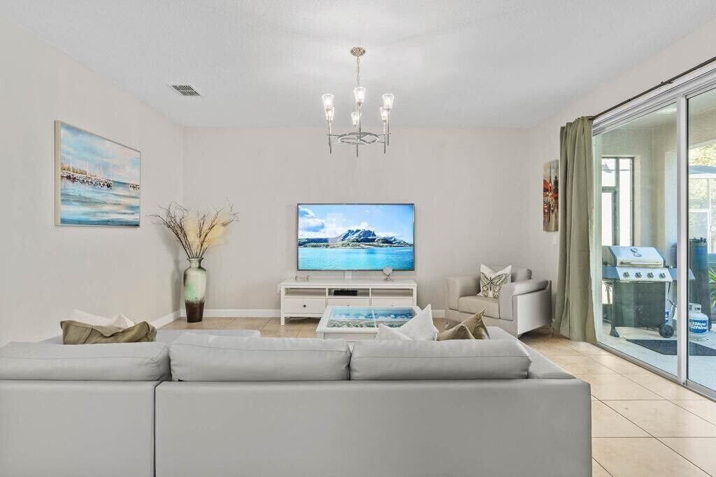 Photo of Livingroom in Lindfields