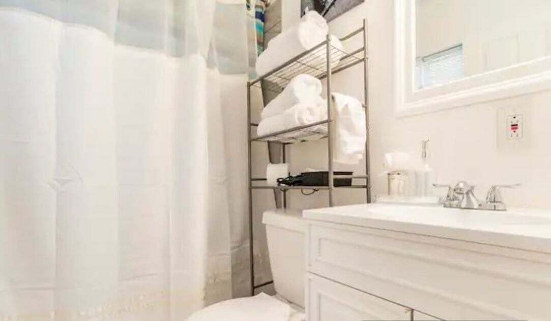 Photo of Bathroom in Fairvilla