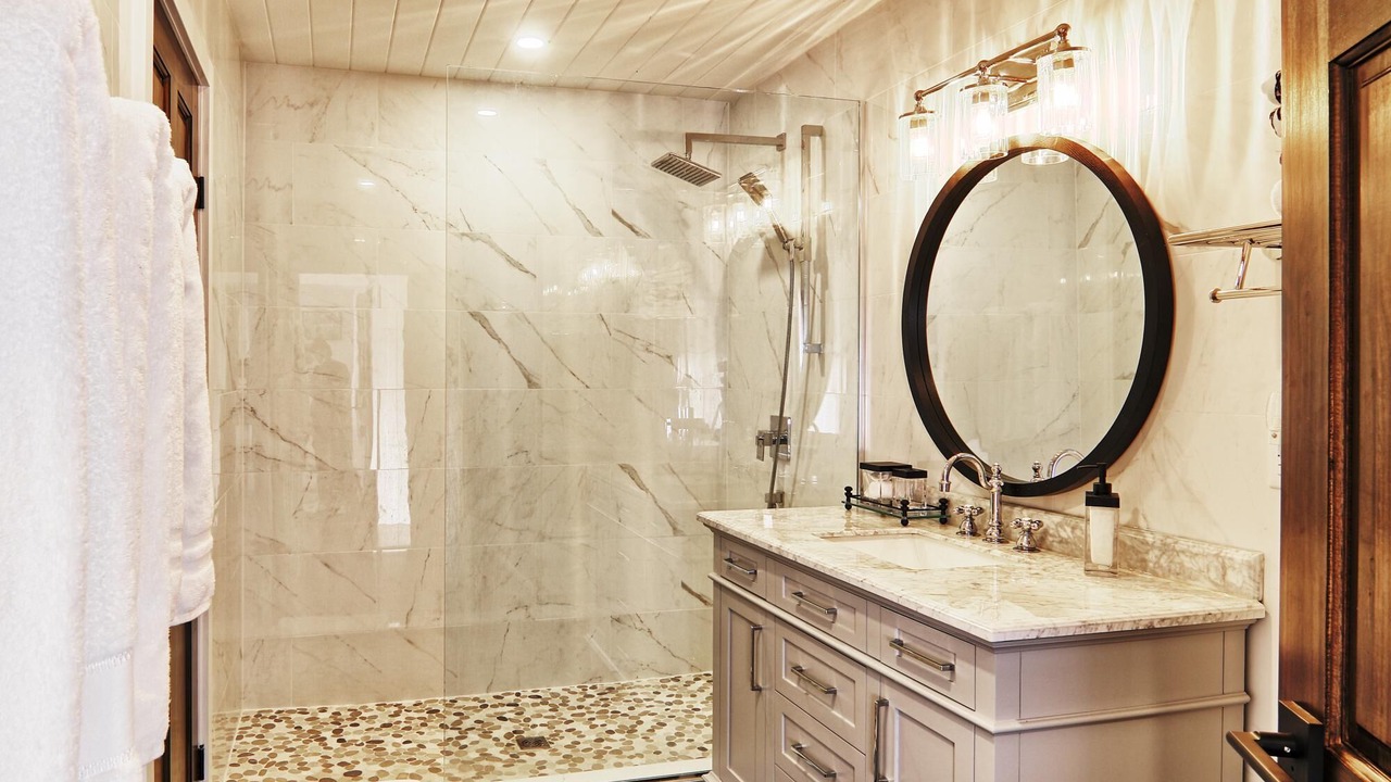 Photo of Bathroom in Port Carling