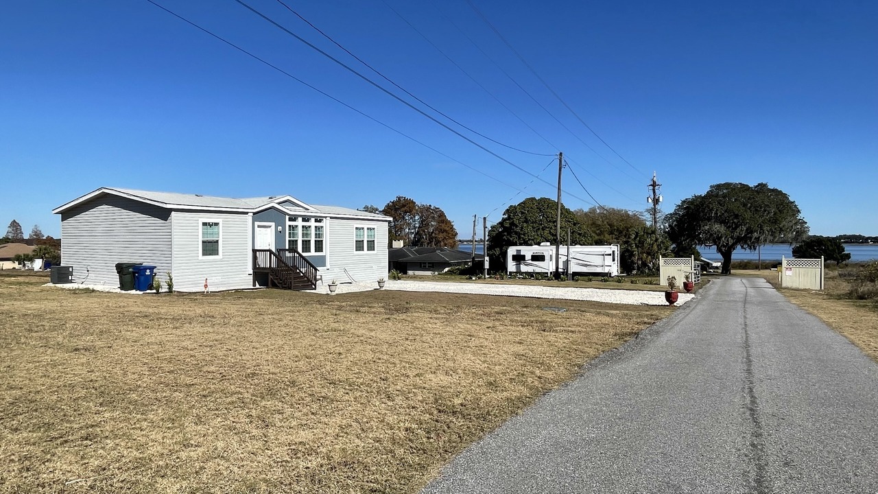 Photo of Others in Lake Alfred