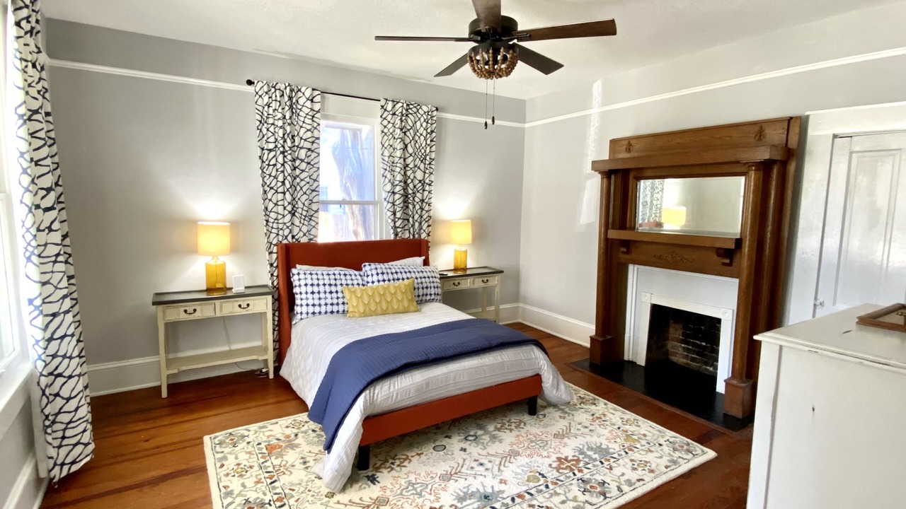 Photo of Bedroom in Valdosta