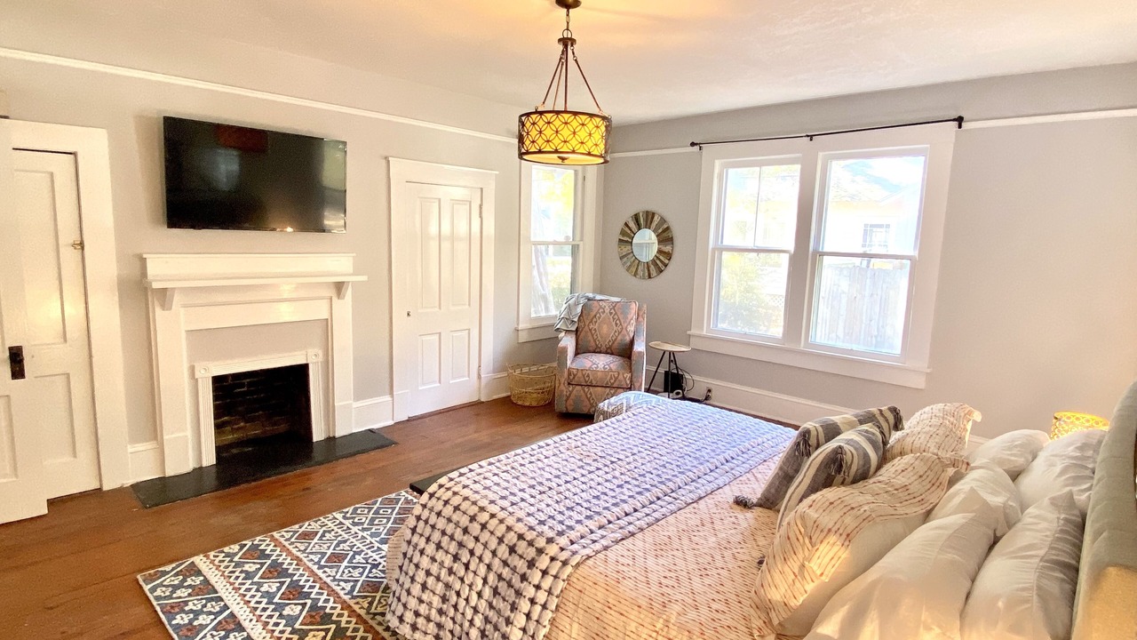 Photo of Bedroom in Valdosta