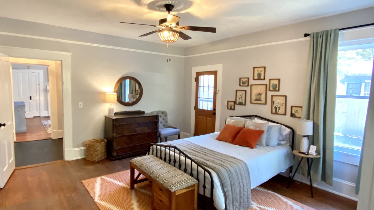 Photo of Bedroom in Valdosta