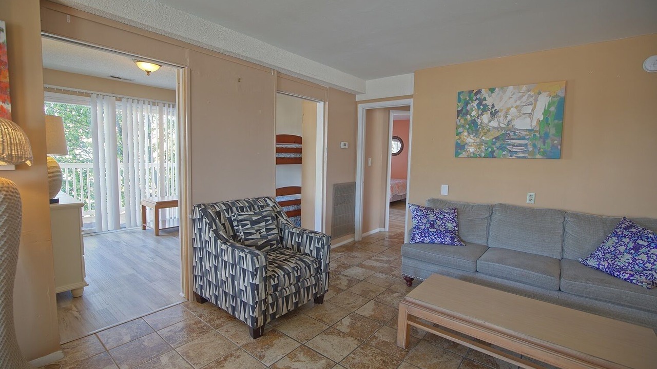 Photo of Livingroom in North Ocean City