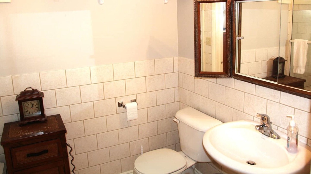 Photo of Bathroom in Lambton Shores
