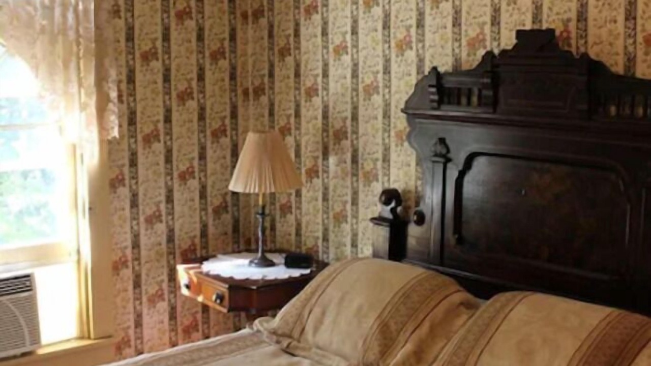 Photo of Bedroom in Beech Creek