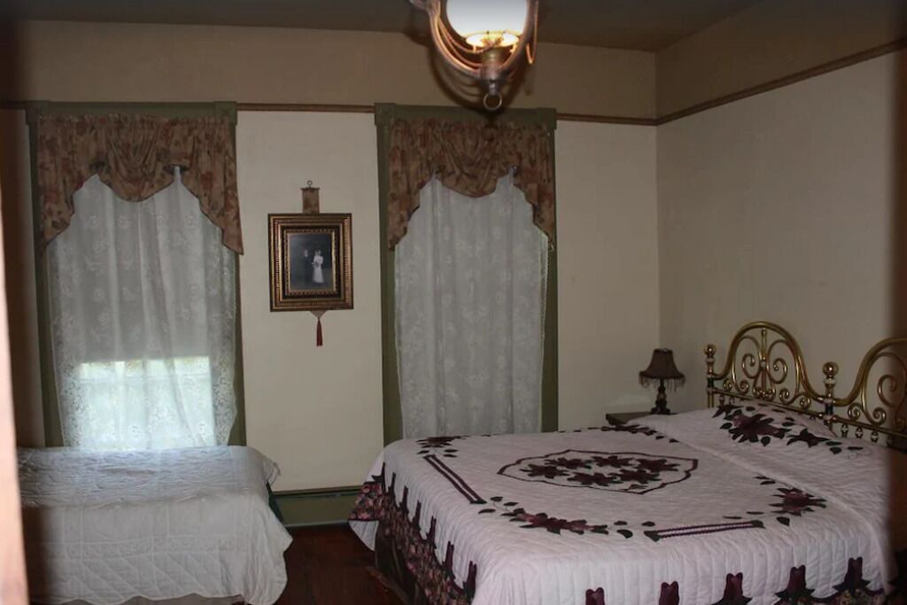 Photo of Bedroom in Beech Creek