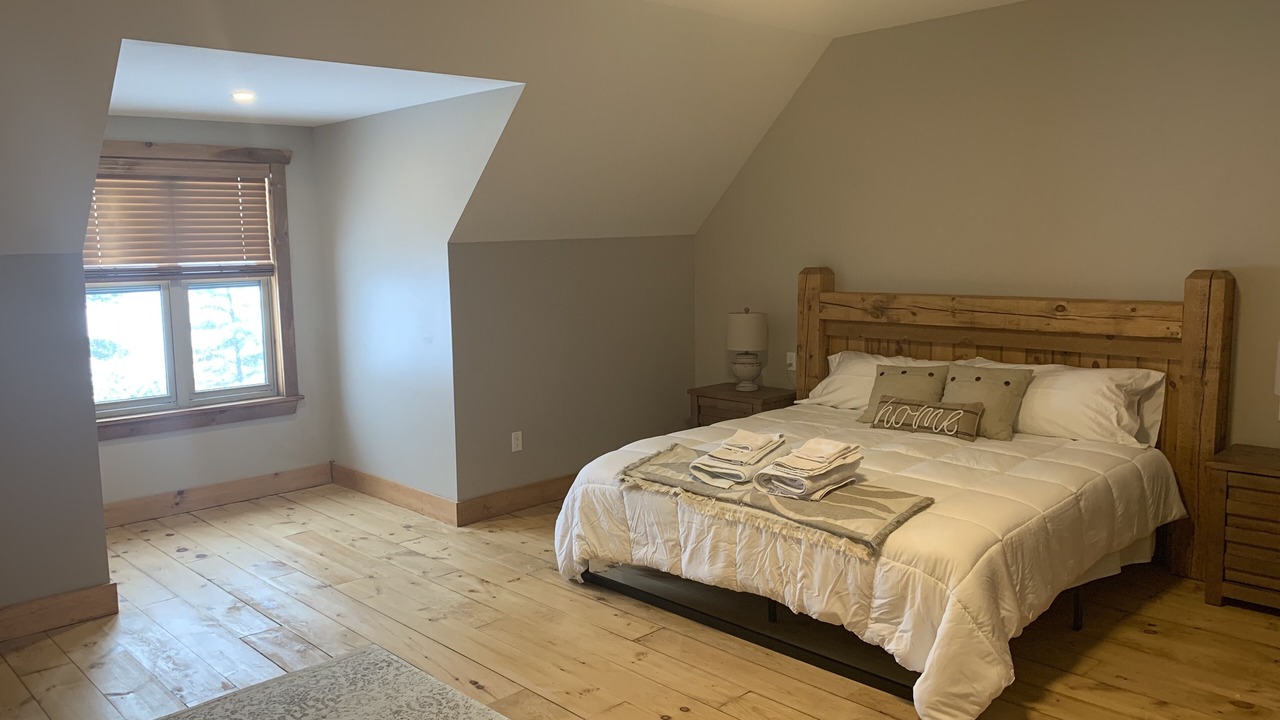Photo of Bedroom in Calabogie