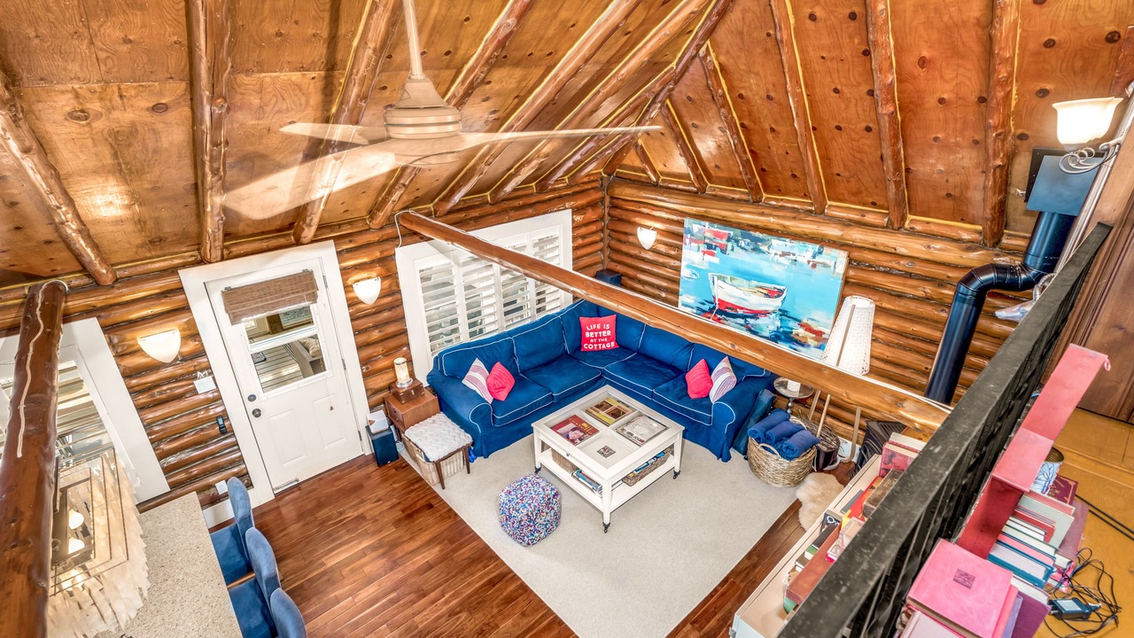 Photo of Livingroom in Ramara