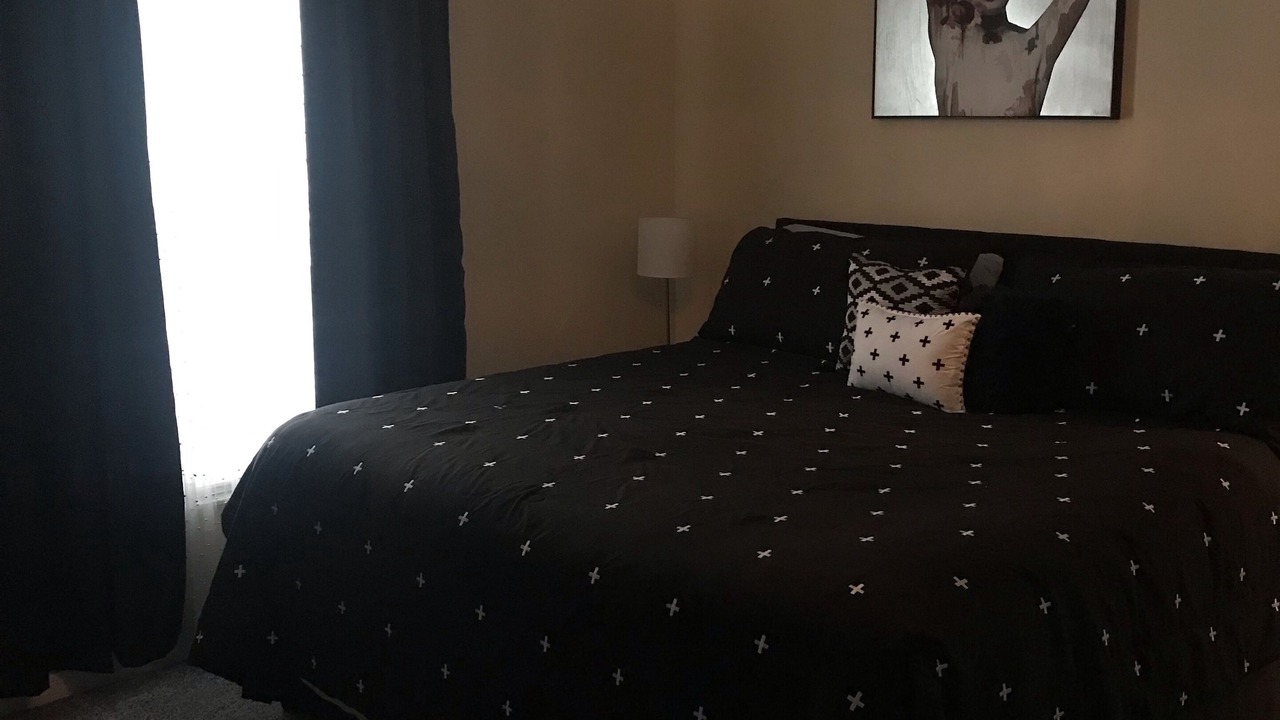Photo of Bedroom in Thousand Oaks
