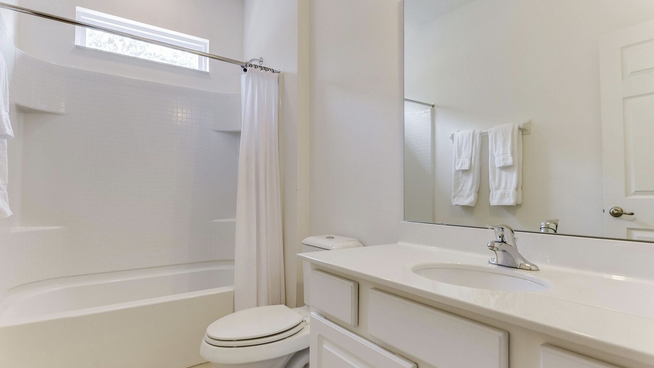 Photo of Bathroom in Sunridge Woods