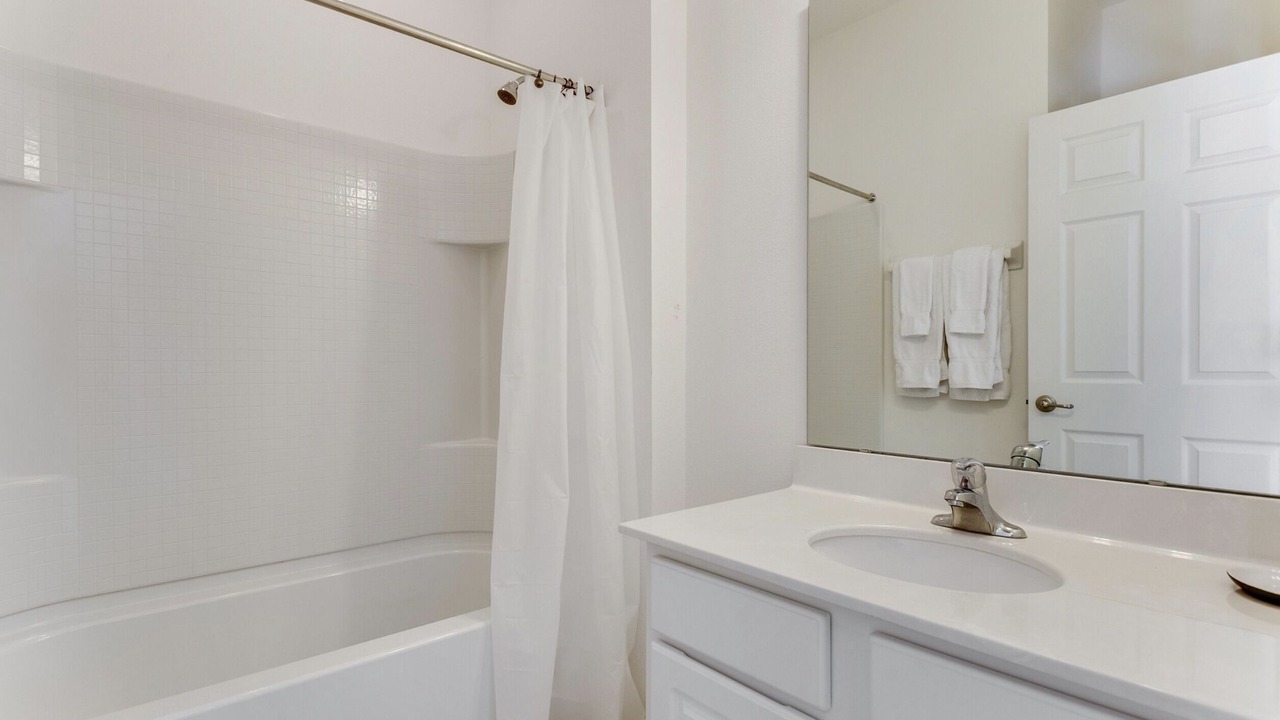 Photo of Bathroom in Sunridge Woods