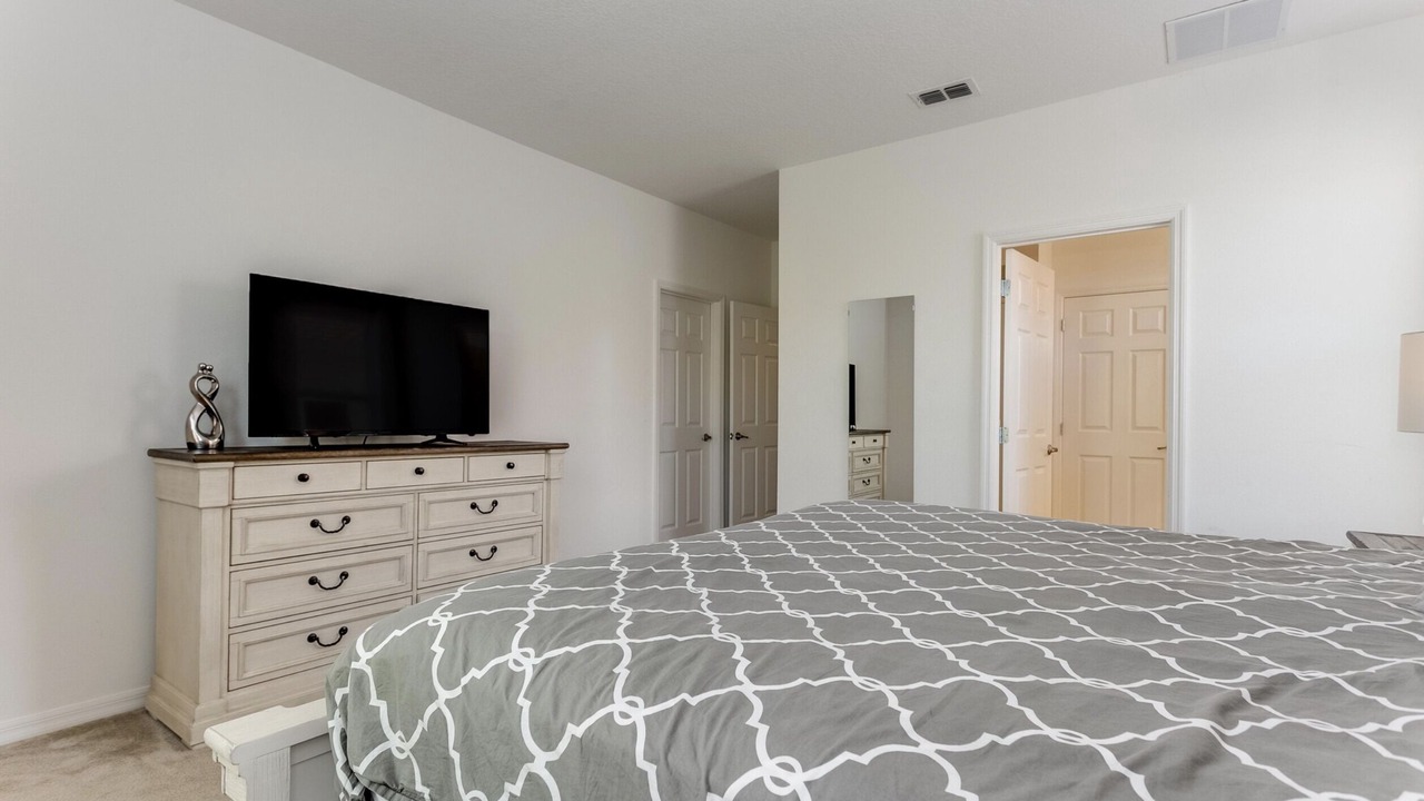Photo of Bedroom in Sunridge Woods
