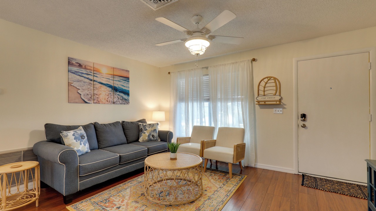 Photo of Livingroom in Clearwater