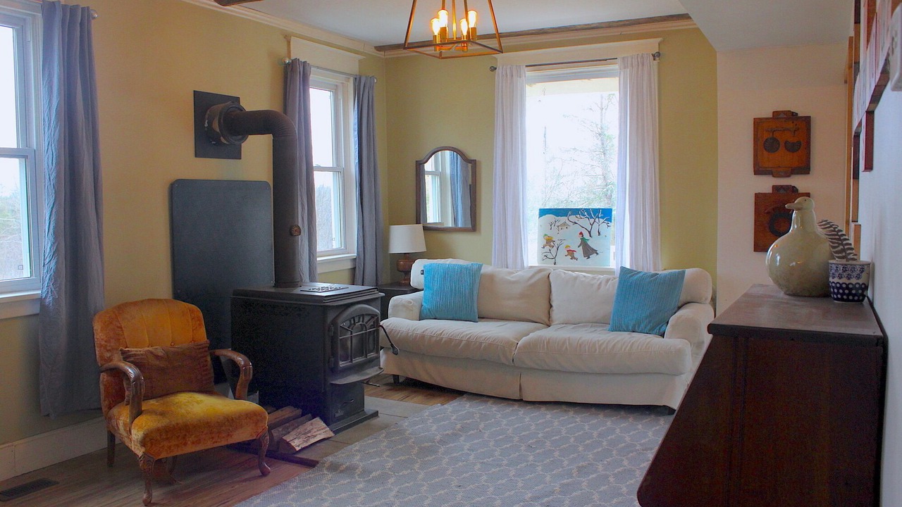 Photo of Livingroom in Unorganized Centre Parry Sound