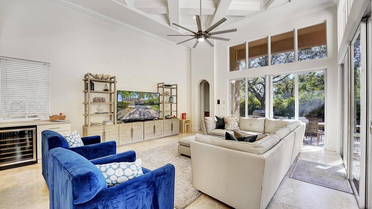 Photo of Livingroom in Ocean Ridge