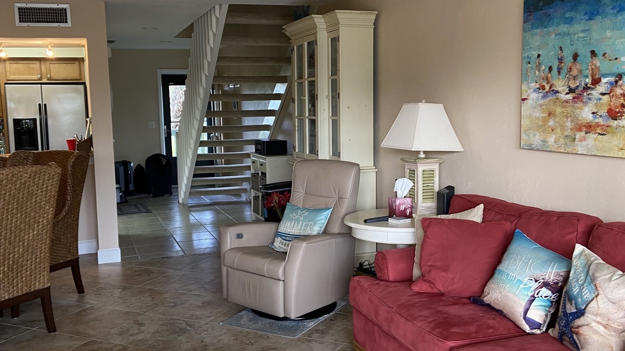 Photo of Livingroom in Bokeelia