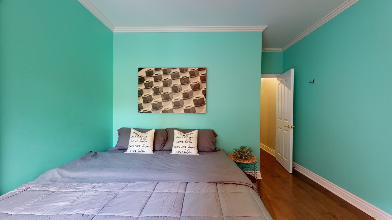 Photo of Bedroom in Cabbagetown South