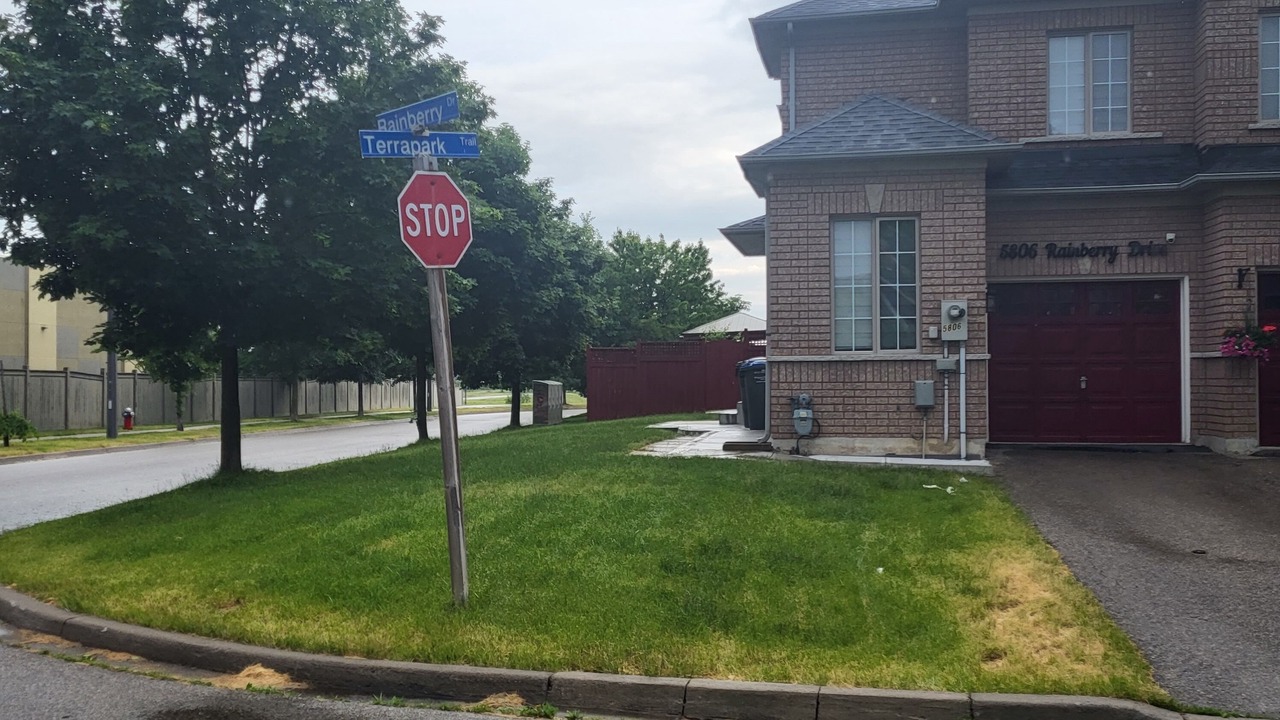 Photo of Outdoor in Churchill Meadows