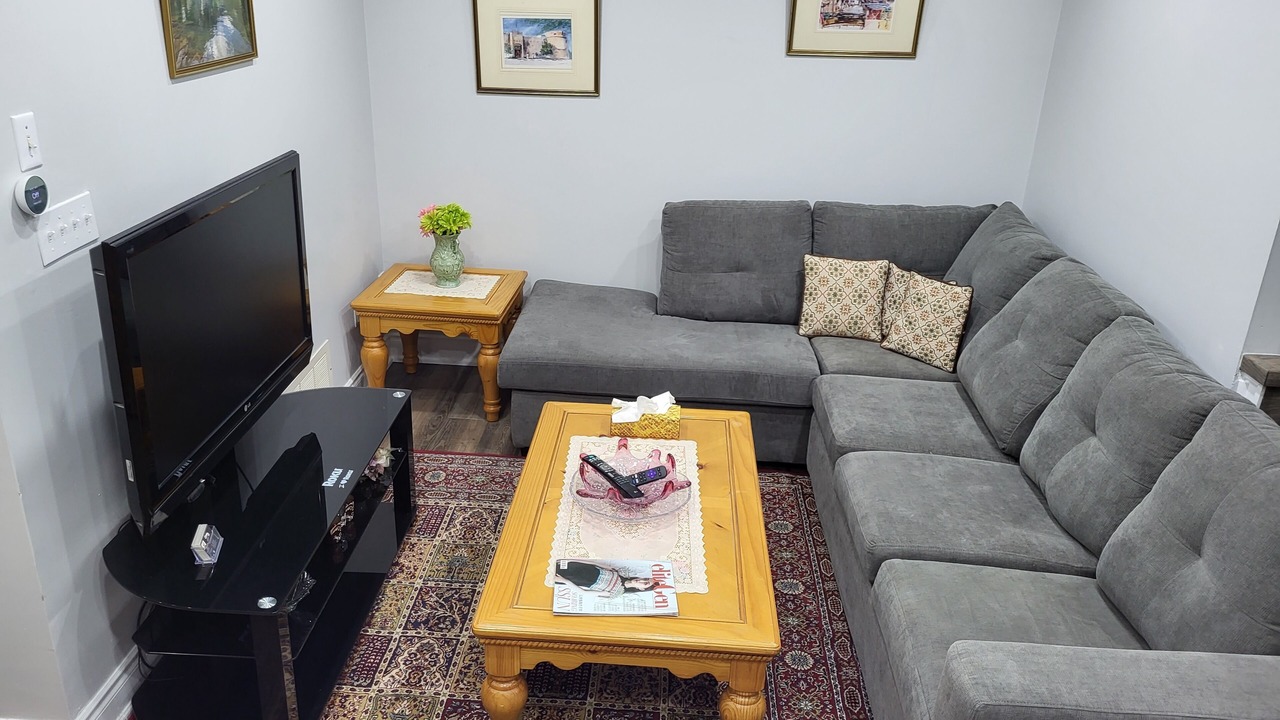Photo of Livingroom in Churchill Meadows