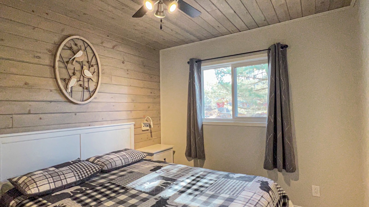 Photo of Bedroom in Magnetawan