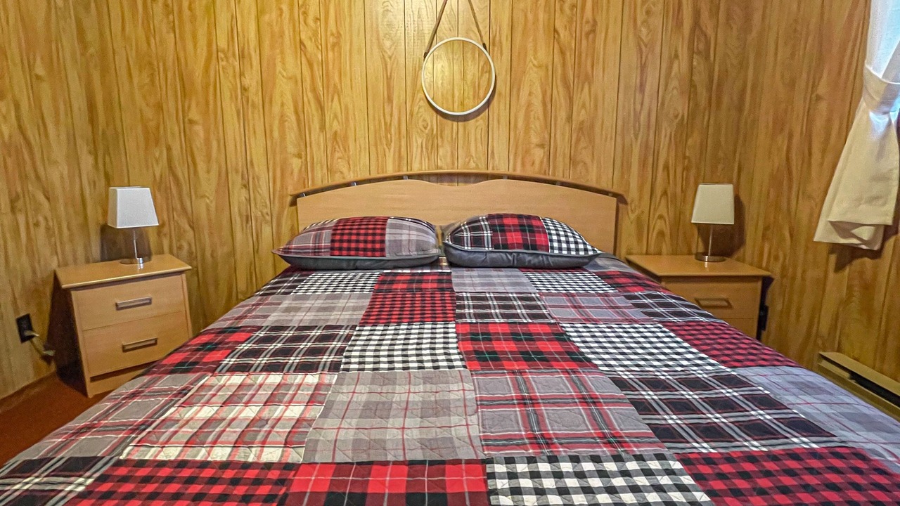 Photo of Bedroom in Magnetawan