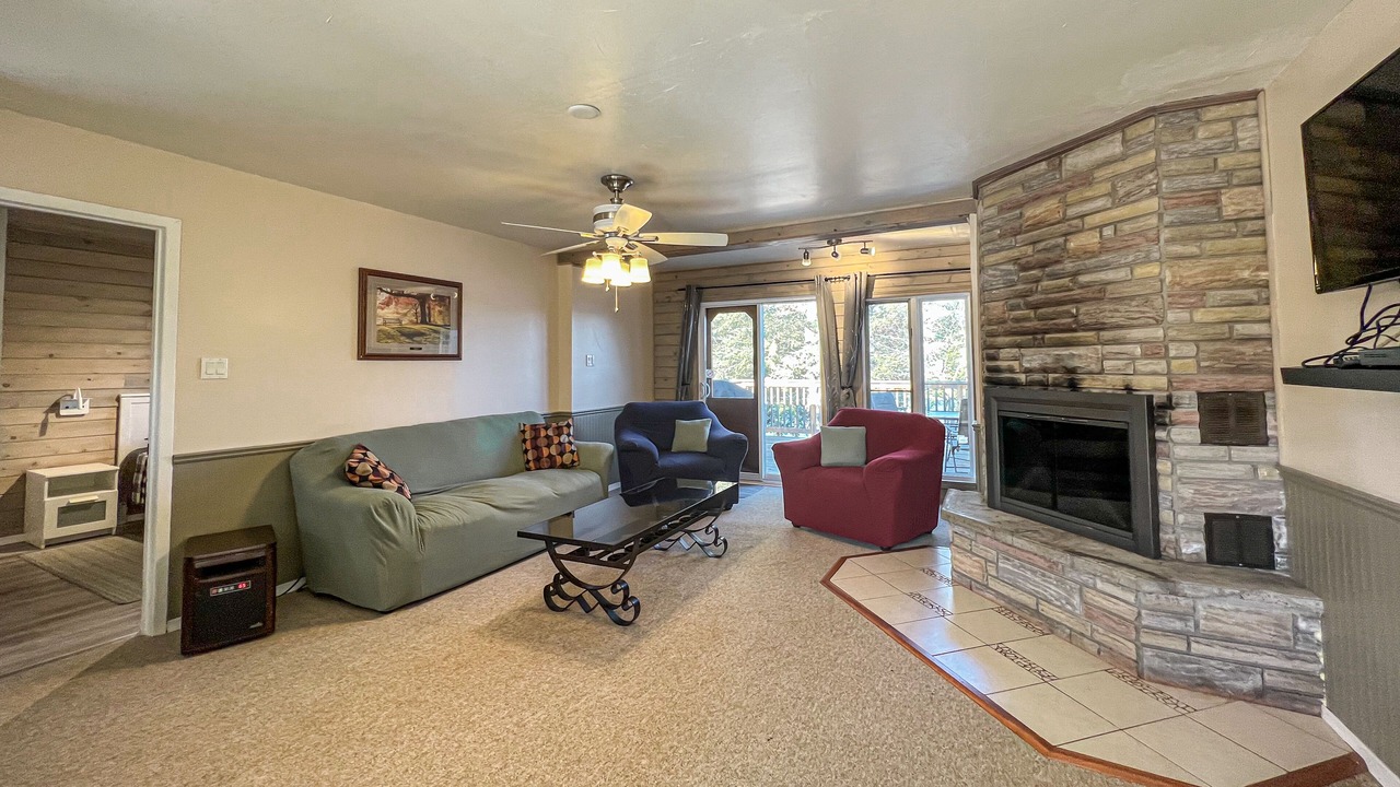 Photo of Livingroom in Magnetawan