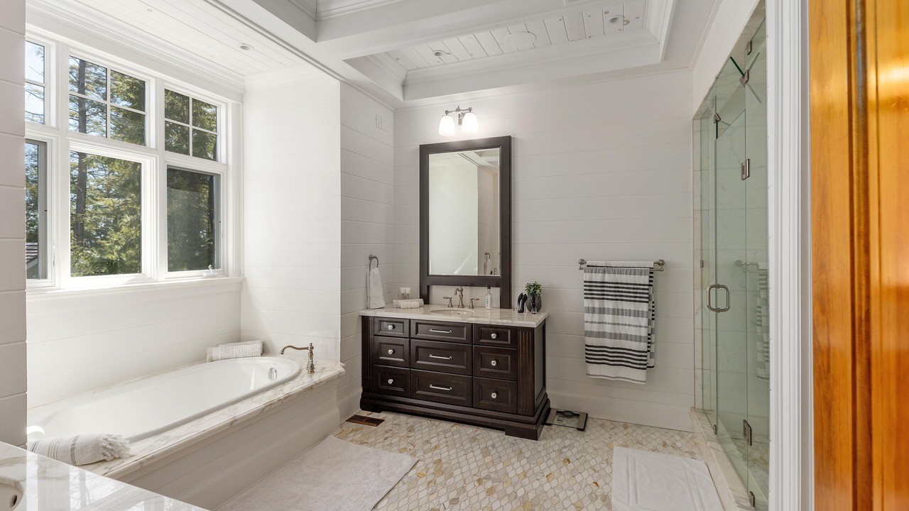 Photo of Bathroom in Georgian Bay