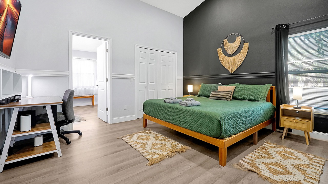Photo of Bedroom in Florida Pines