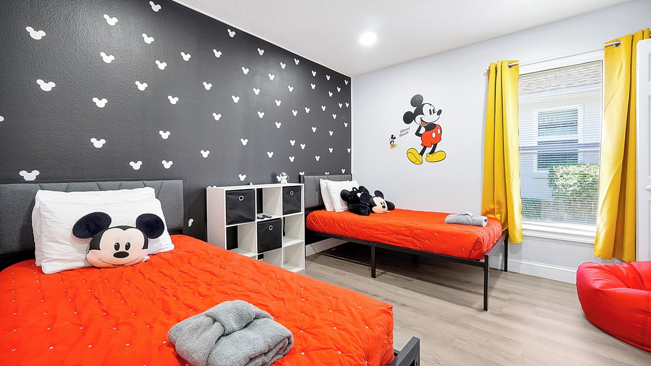 Photo of Bedroom in Florida Pines