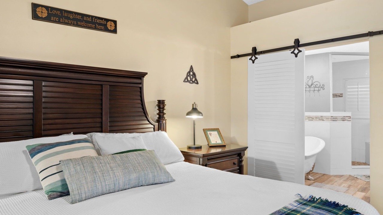 Photo of Bedroom in Apollo Beach