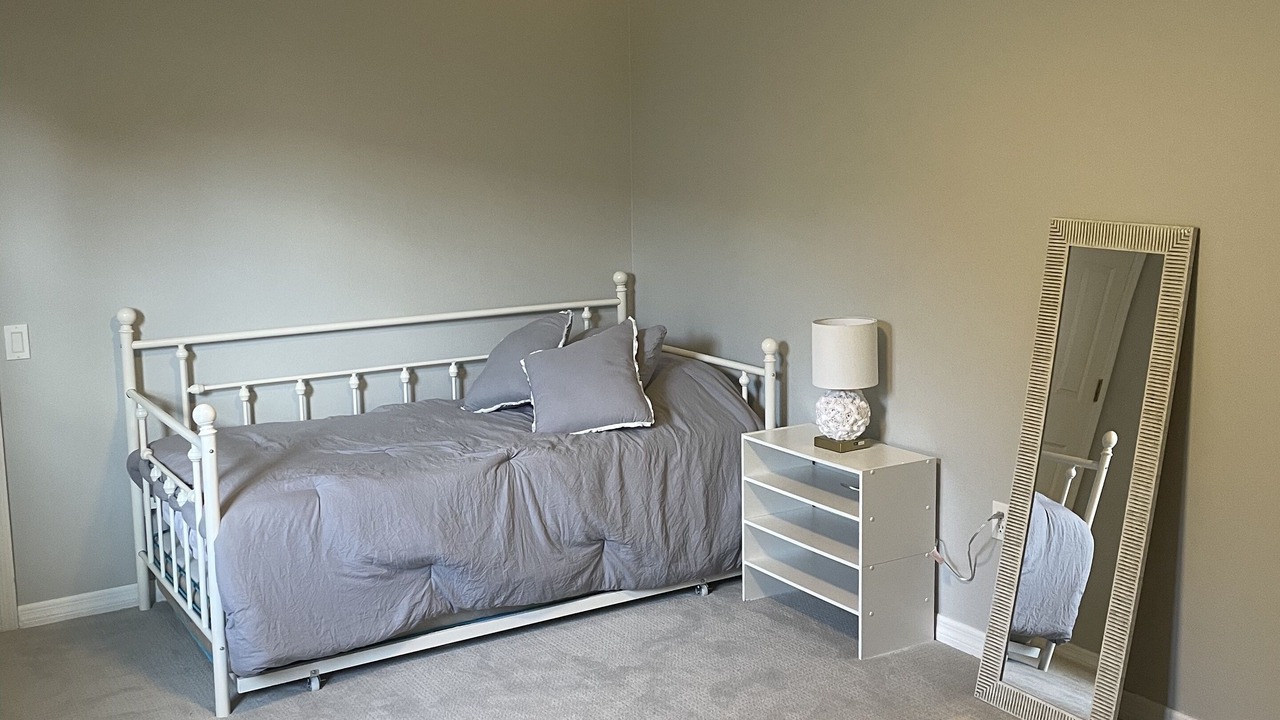 Photo of Bedroom in Bee Ridge