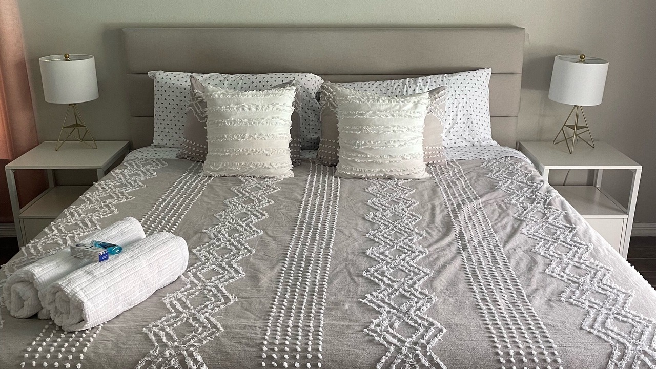 Photo of Bedroom in Bee Ridge