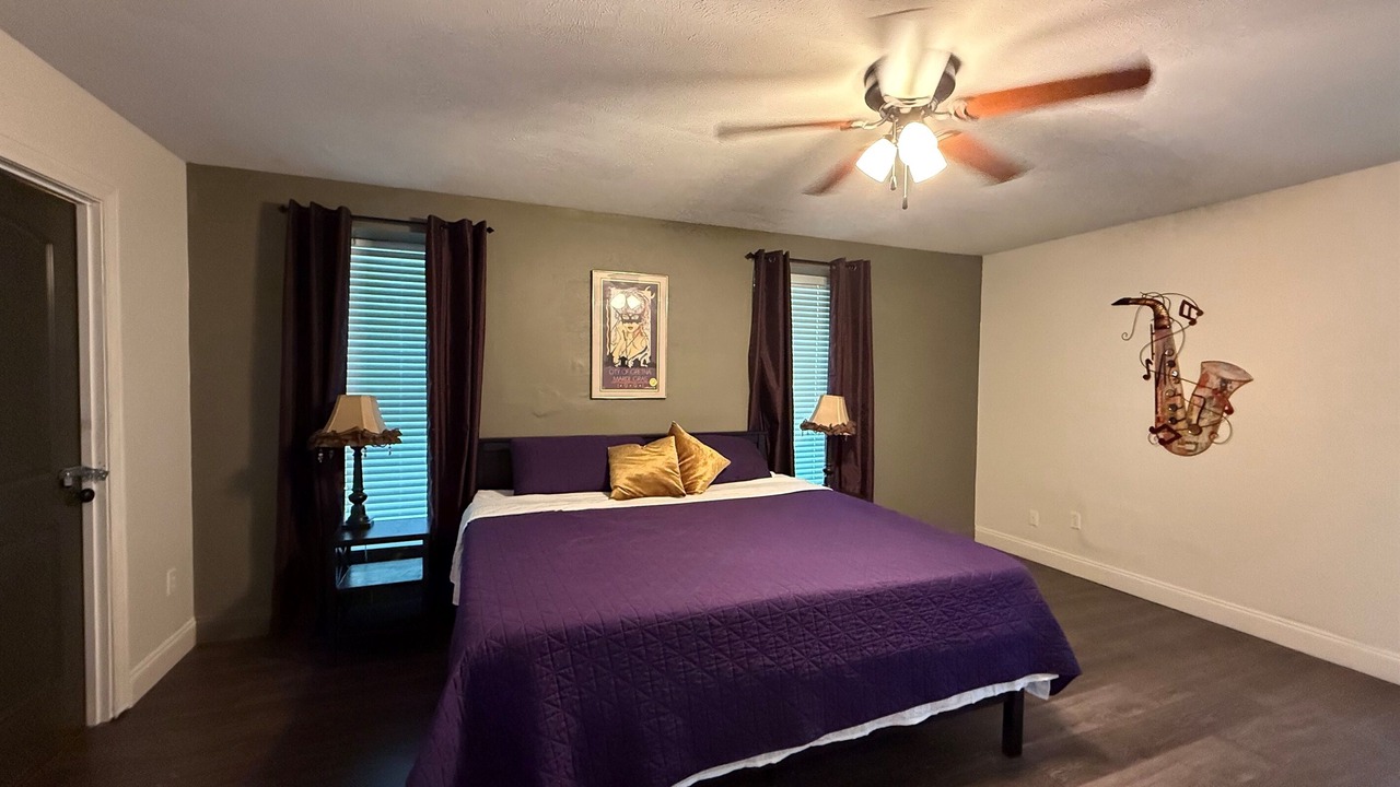 Photo of Bedroom in Old Aurora