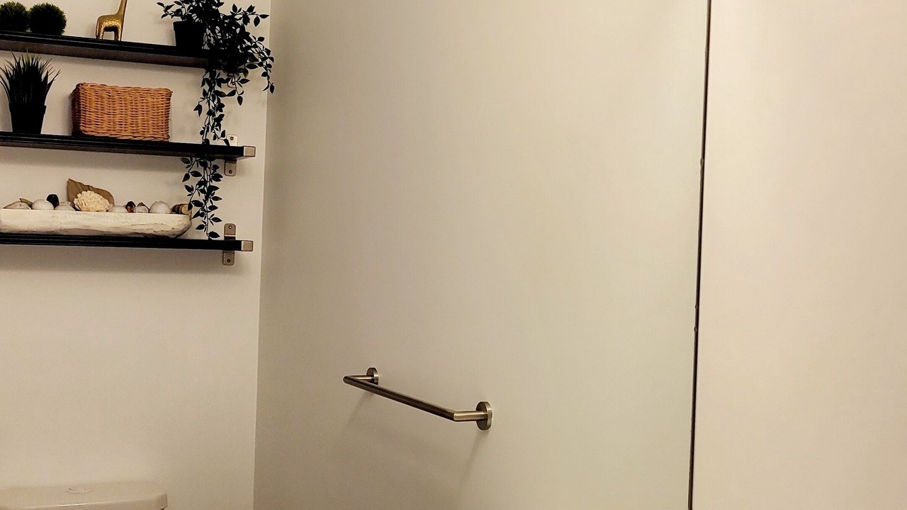Photo of Bedroom in Pleasant View