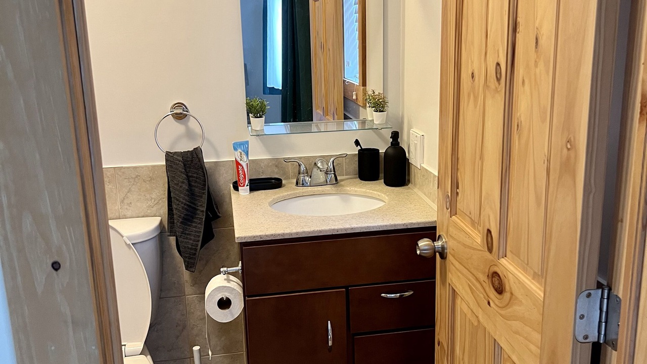 Photo of Bathroom in Tobermory