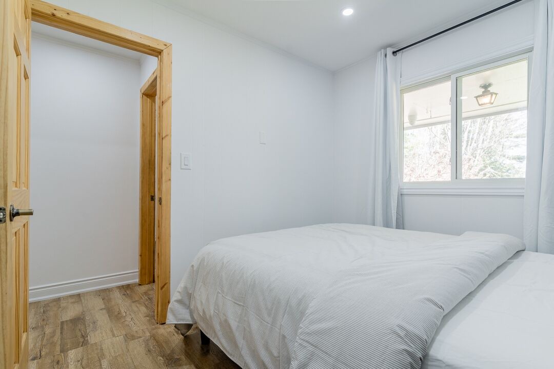 Photo of Bedroom in Bracebridge