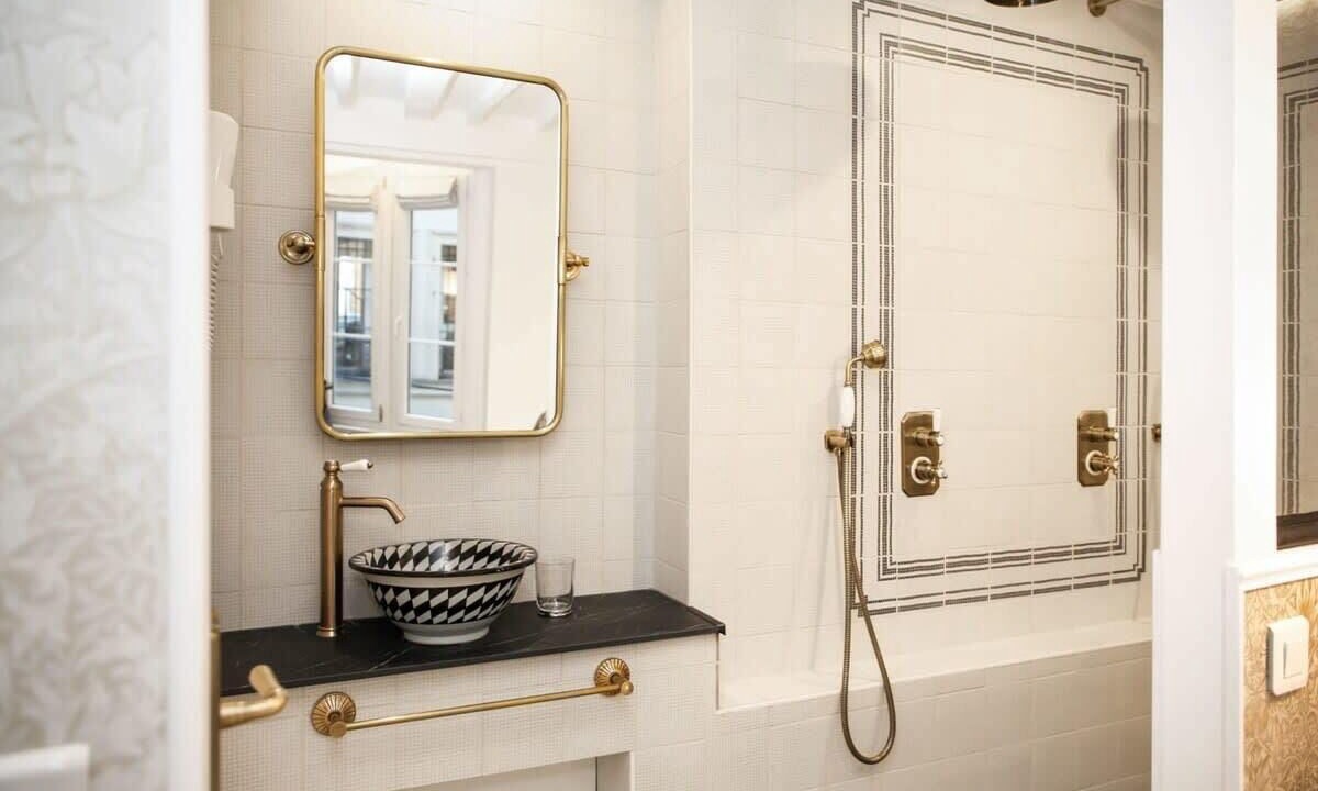 Photo of Bathroom in Quartier du Faubourg-Montmartre
