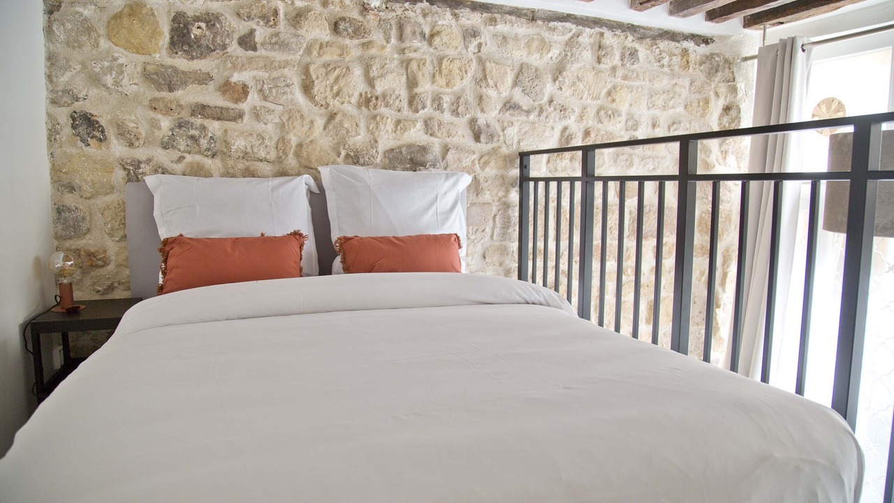 Photo of Bedroom in Val-de-Grace