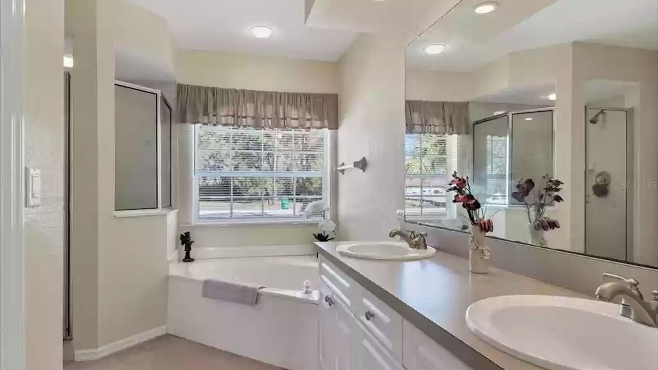 Photo of Bathroom in Long Meadow