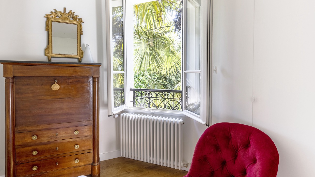 Photo of Others in Sevres