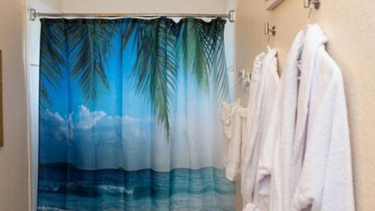 Photo of Bathroom in Bahama Bay