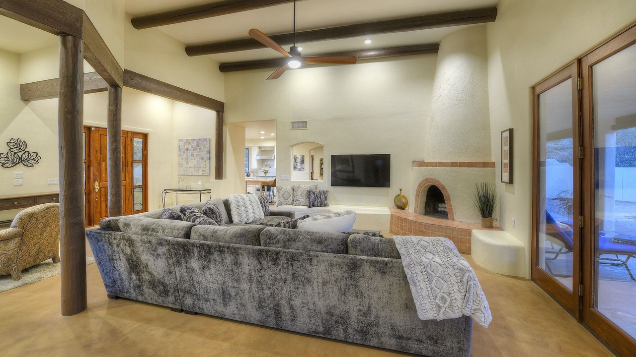 Photo of Livingroom in Tucson