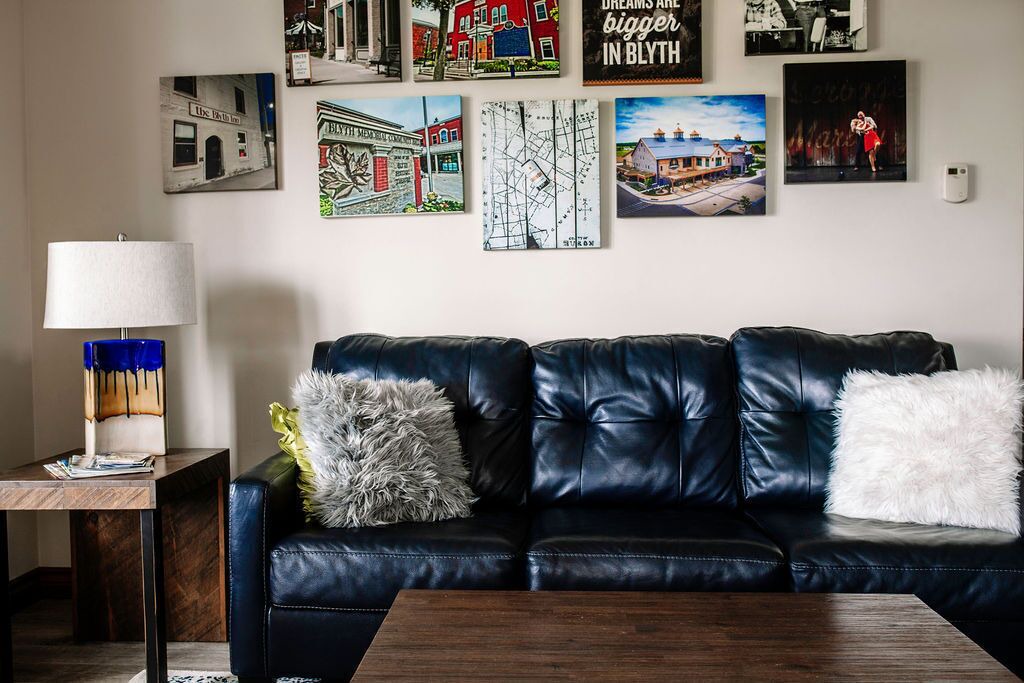 Photo of Livingroom in Central Huron