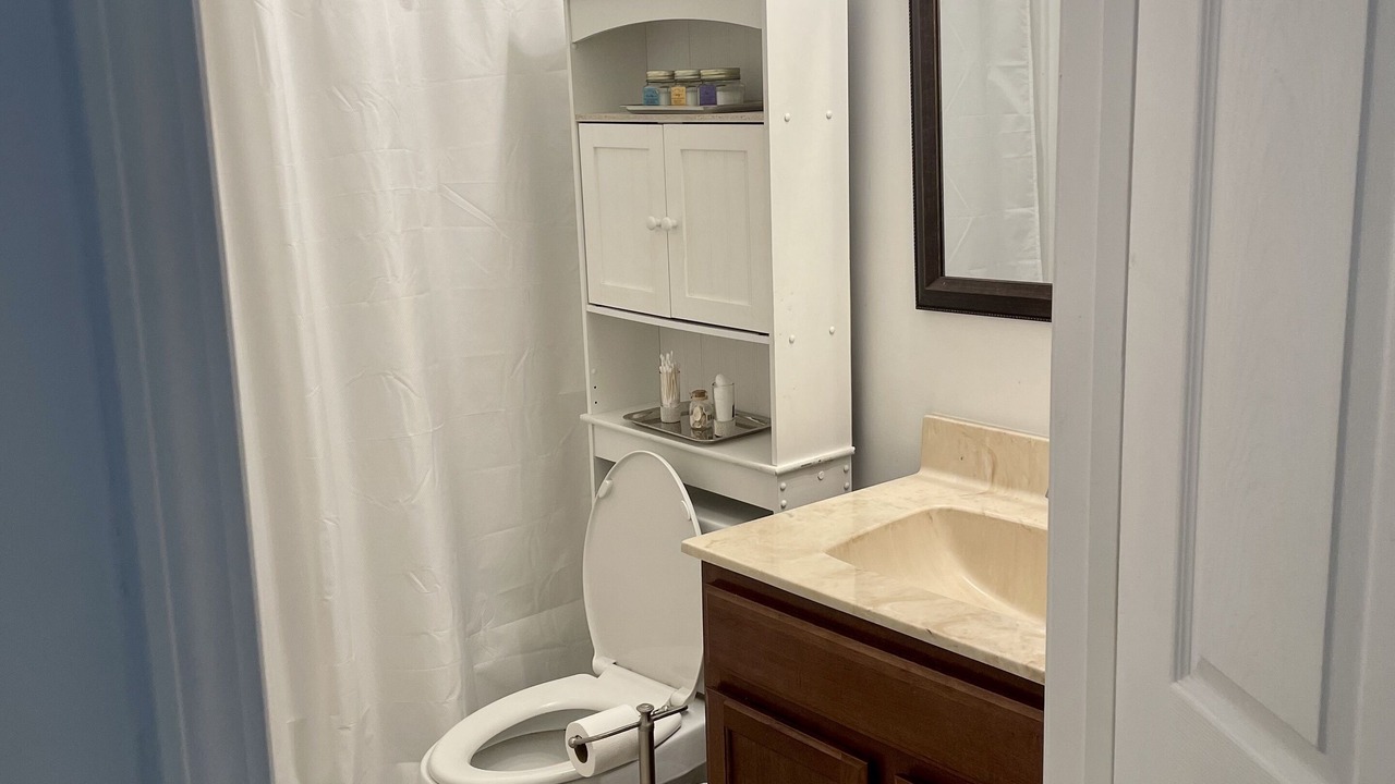 Photo of Bathroom in Niceville
