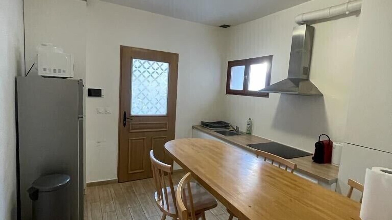 Photo of Kitchen in Centre
